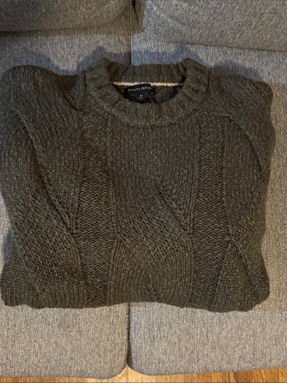 Banana Republic Olive Crewneck Cable Knit Sweater